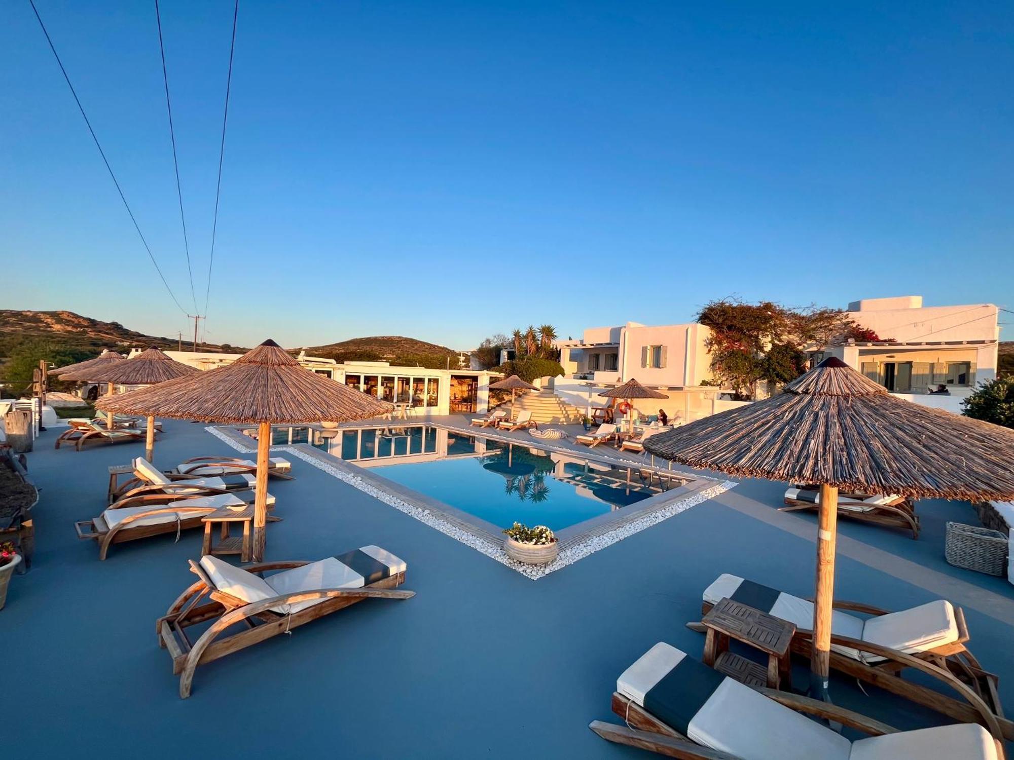 נאוסה Anemoi Resort מראה חיצוני תמונה